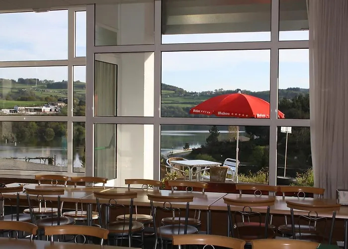 旅馆 Ferramenteiro *