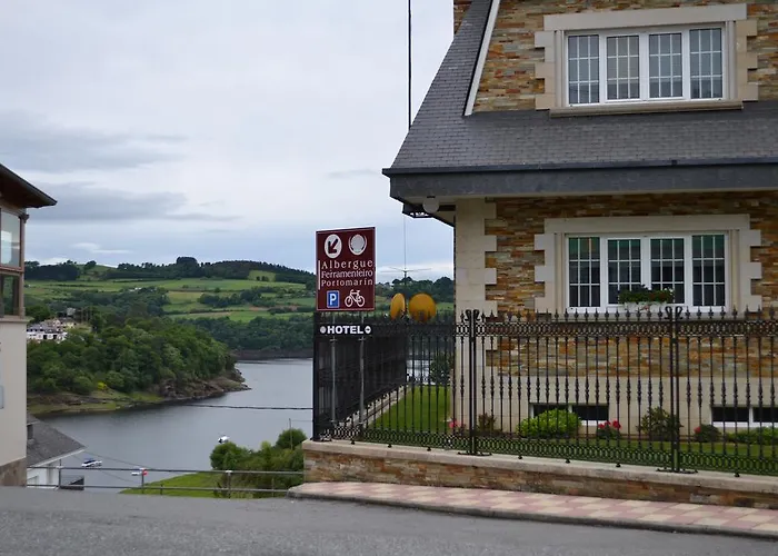 Ferramenteiro ホステル ポルトマリン